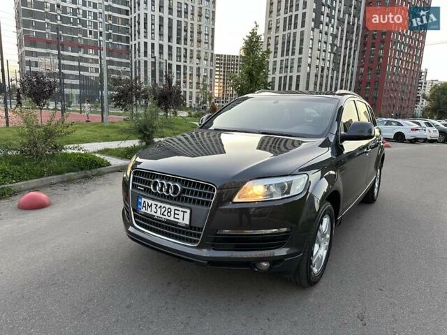 Серый Ауди Ку 7, объемом двигателя 3 л и пробегом 267 тыс. км за 9750 $, фото 4 на Automoto.ua