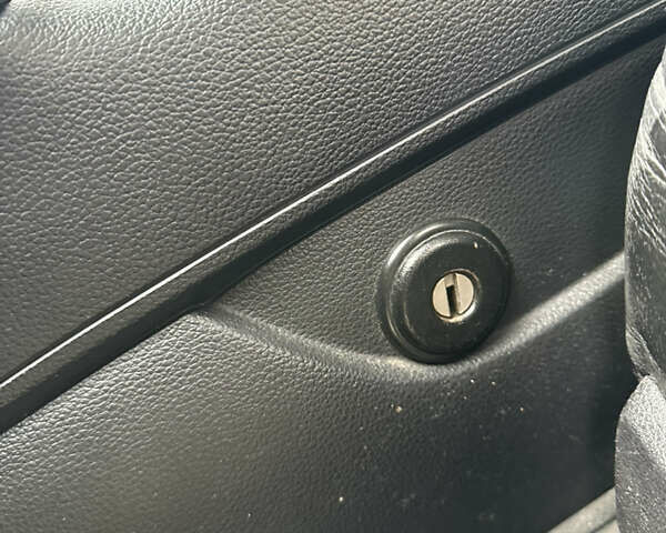 Сірий Ауді Ку 7, об'ємом двигуна 4.17 л та пробігом 268 тис. км за 8499 $, фото 26 на Automoto.ua