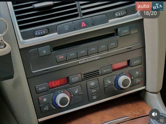 Ауді Ку 7 2007 у Горішні Плавні (Комсомольськ) на Automoto.ua Сірий Ауді Ку 7, об'ємом двигуна 4.16 л та пробігом 226 тис. км за 10900 $, фото 17 на Automoto.ua