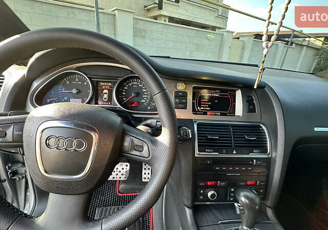 Сірий Ауді Ку 7, об'ємом двигуна 3 л та пробігом 398 тис. км за 12500 $, фото 13 на Automoto.ua