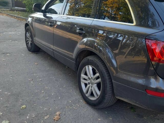 Сірий Ауді Ку 7, об'ємом двигуна 3 л та пробігом 290 тис. км за 14000 $, фото 13 на Automoto.ua