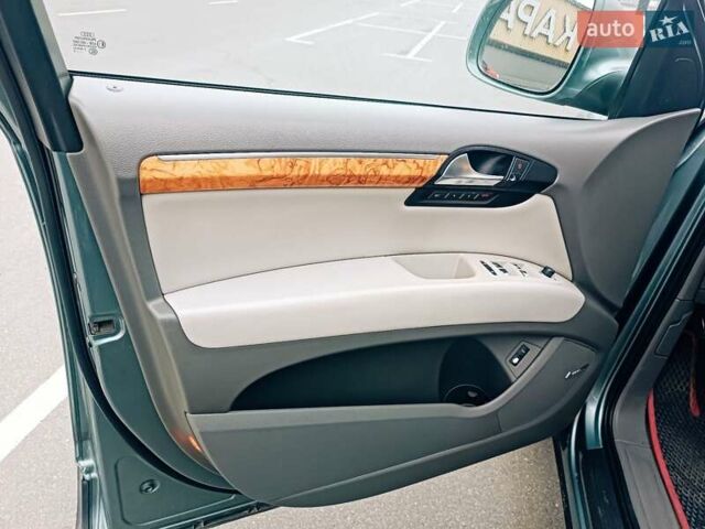 Серый Ауди Ку 7, объемом двигателя 3.6 л и пробегом 250 тыс. км за 9500 $, фото 7 на Automoto.ua