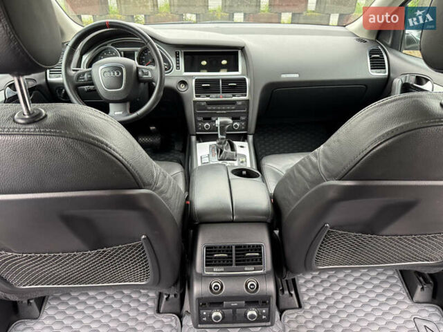 Серый Ауди Ку 7, объемом двигателя 4.2 л и пробегом 251 тыс. км за 11750 $, фото 11 на Automoto.ua