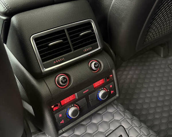 Серый Ауди Ку 7, объемом двигателя 4.2 л и пробегом 251 тыс. км за 11750 $, фото 25 на Automoto.ua