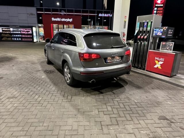 Серый Ауди Ку 7, объемом двигателя 3 л и пробегом 310 тыс. км за 6800 $, фото 4 на Automoto.ua