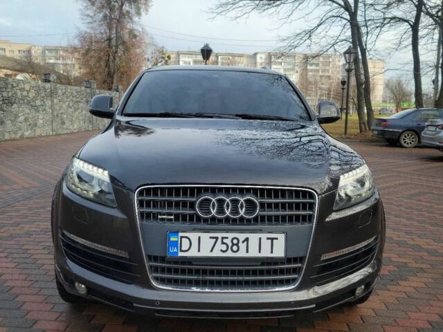 Серый Ауди Ку 7, объемом двигателя 4.2 л и пробегом 278 тыс. км за 9999 $, фото 7 на Automoto.ua