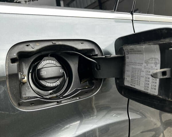 Серый Ауди Ку 7, объемом двигателя 3 л и пробегом 340 тыс. км за 13200 $, фото 19 на Automoto.ua