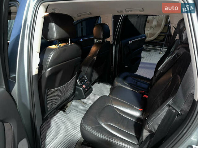 Серый Ауди Ку 7, объемом двигателя 3 л и пробегом 259 тыс. км за 14500 $, фото 20 на Automoto.ua