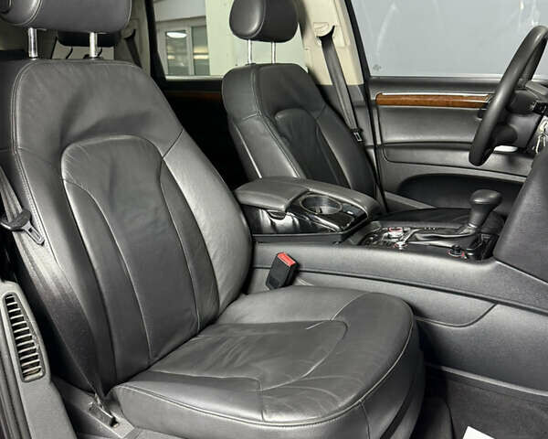 Серый Ауди Ку 7, объемом двигателя 3.6 л и пробегом 190 тыс. км за 11700 $, фото 27 на Automoto.ua