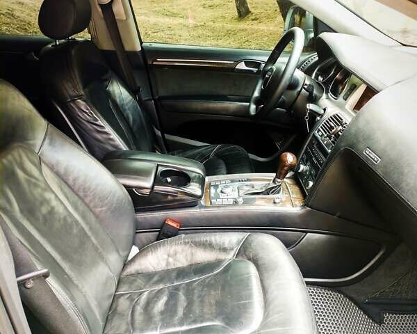 Сірий Ауді Ку 7, об'ємом двигуна 3 л та пробігом 467 тис. км за 14700 $, фото 14 на Automoto.ua