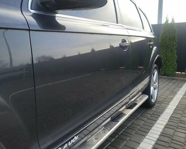 Серый Ауди Ку 7, объемом двигателя 4.16 л и пробегом 288 тыс. км за 9999 $, фото 17 на Automoto.ua