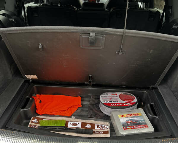 Серый Ауди Ку 7, объемом двигателя 3 л и пробегом 340 тыс. км за 13200 $, фото 17 на Automoto.ua