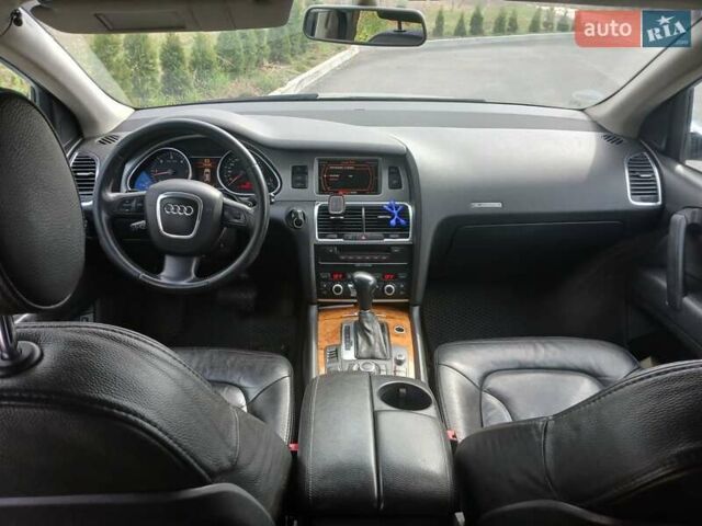 Серый Ауди Ку 7, объемом двигателя 3 л и пробегом 292 тыс. км за 11500 $, фото 7 на Automoto.ua