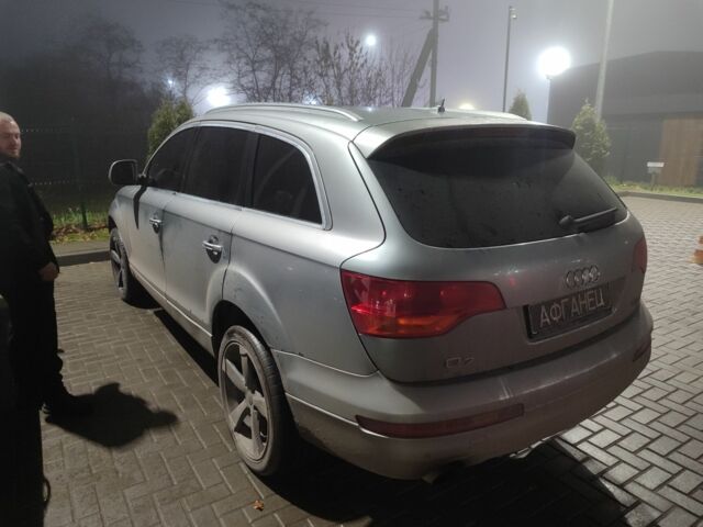 Сірий Ауді Ку 7, об'ємом двигуна 3 л та пробігом 260 тис. км за 5000 $, фото 4 на Automoto.ua