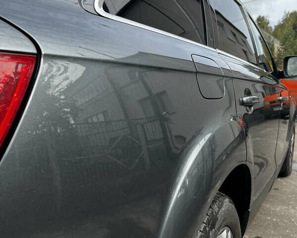 Серый Ауди Ку 7, объемом двигателя 3 л и пробегом 340 тыс. км за 13200 $, фото 56 на Automoto.ua