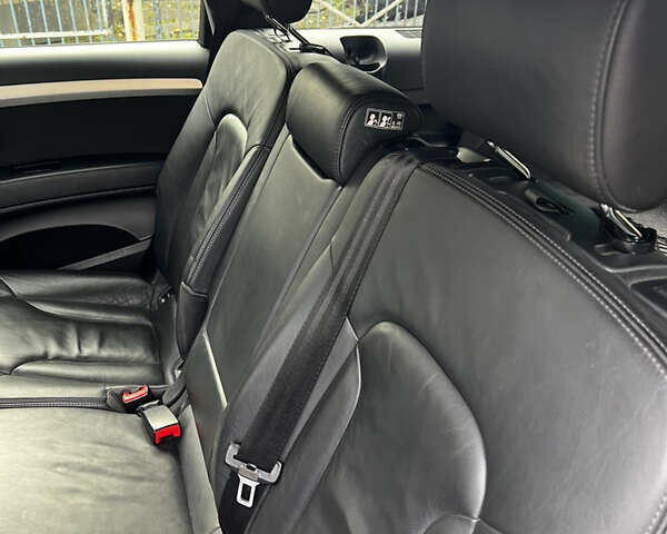 Серый Ауди Ку 7, объемом двигателя 3 л и пробегом 340 тыс. км за 13200 $, фото 67 на Automoto.ua