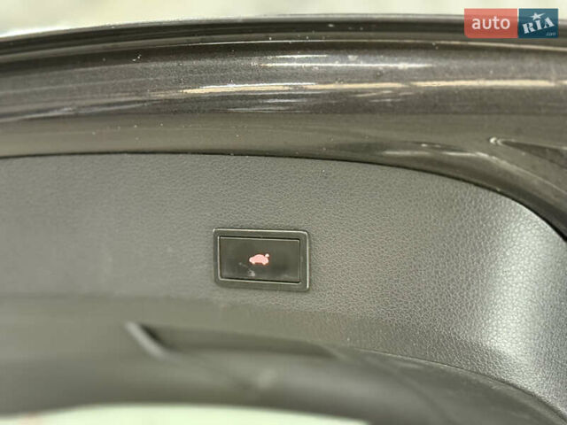 Серый Ауди Ку 7, объемом двигателя 3.6 л и пробегом 190 тыс. км за 11700 $, фото 41 на Automoto.ua