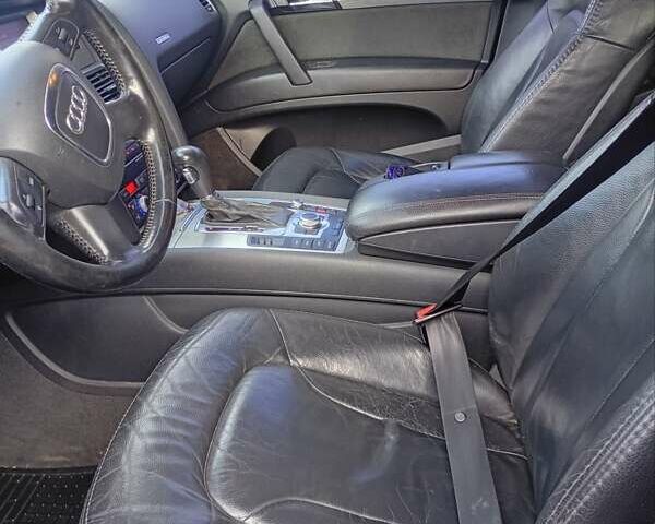 Сірий Ауді Ку 7, об'ємом двигуна 2.97 л та пробігом 298 тис. км за 13500 $, фото 6 на Automoto.ua