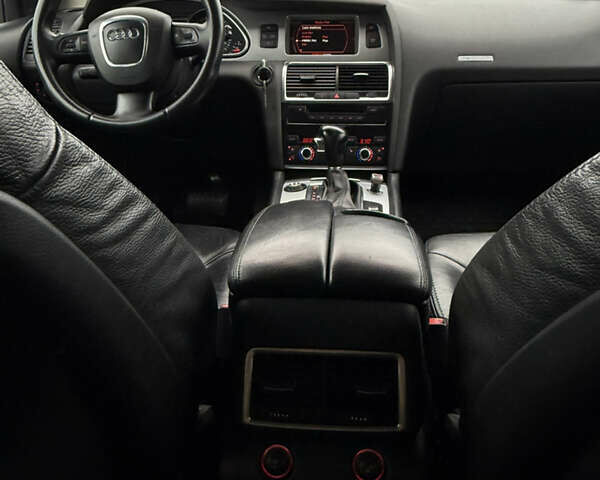 Сірий Ауді Ку 7, об'ємом двигуна 3 л та пробігом 345 тис. км за 14700 $, фото 16 на Automoto.ua