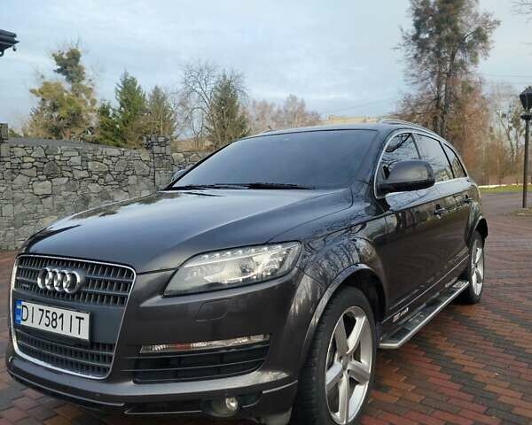 Серый Ауди Ку 7, объемом двигателя 4.16 л и пробегом 288 тыс. км за 9999 $, фото 1 на Automoto.ua