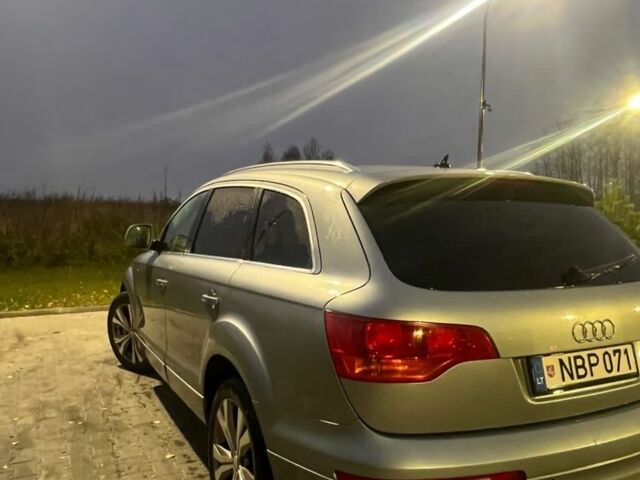 Серый Ауди Ку 7, объемом двигателя 0 л и пробегом 330 тыс. км за 7350 $, фото 3 на Automoto.ua