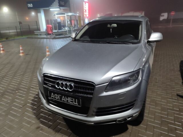 Сірий Ауді Ку 7, об'ємом двигуна 3 л та пробігом 260 тис. км за 5000 $, фото 3 на Automoto.ua