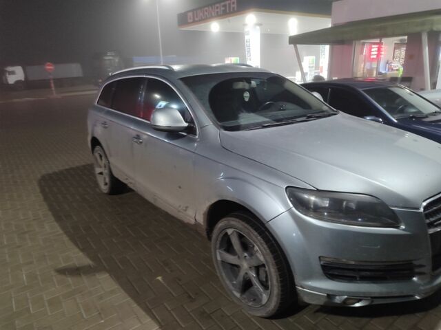 Сірий Ауді Ку 7, об'ємом двигуна 3 л та пробігом 260 тис. км за 5000 $, фото 2 на Automoto.ua