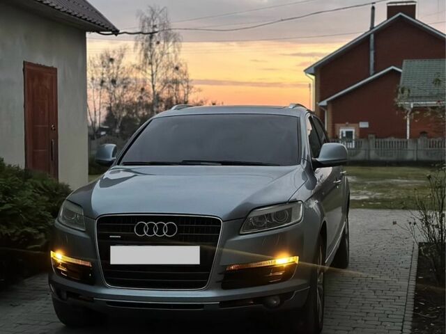 Серый Ауди Ку 7, объемом двигателя 3 л и пробегом 330 тыс. км за 7500 $, фото 7 на Automoto.ua