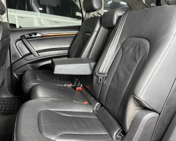 Серый Ауди Ку 7, объемом двигателя 3.6 л и пробегом 190 тыс. км за 11700 $, фото 32 на Automoto.ua