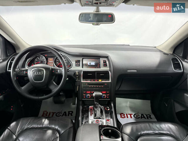 Серый Ауди Ку 7, объемом двигателя 3.6 л и пробегом 190 тыс. км за 11700 $, фото 10 на Automoto.ua
