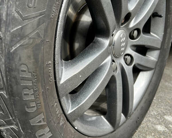 Серый Ауди Ку 7, объемом двигателя 3 л и пробегом 340 тыс. км за 13200 $, фото 54 на Automoto.ua
