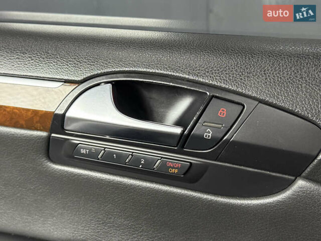 Серый Ауди Ку 7, объемом двигателя 3.6 л и пробегом 190 тыс. км за 11700 $, фото 11 на Automoto.ua