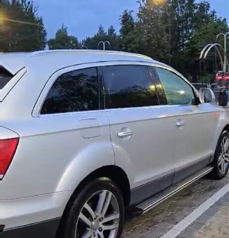 Серый Ауди Ку 7, объемом двигателя 3 л и пробегом 298 тыс. км за 7000 $, фото 1 на Automoto.ua