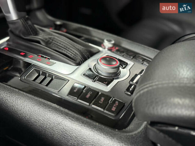 Серый Ауди Ку 7, объемом двигателя 3.6 л и пробегом 190 тыс. км за 11700 $, фото 24 на Automoto.ua