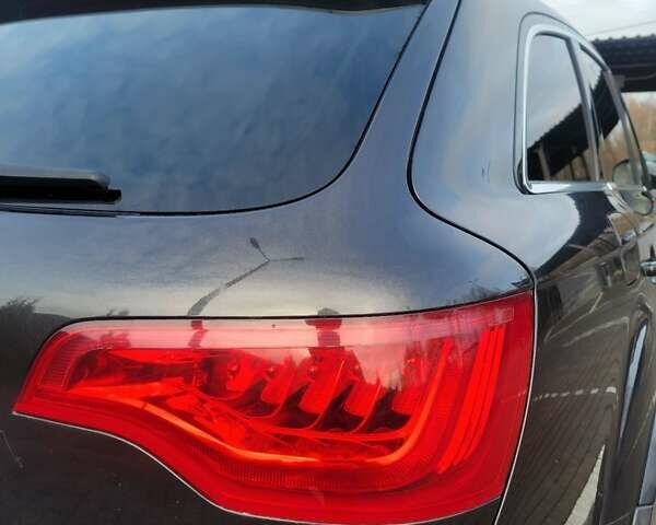 Серый Ауди Ку 7, объемом двигателя 4.16 л и пробегом 288 тыс. км за 9999 $, фото 20 на Automoto.ua