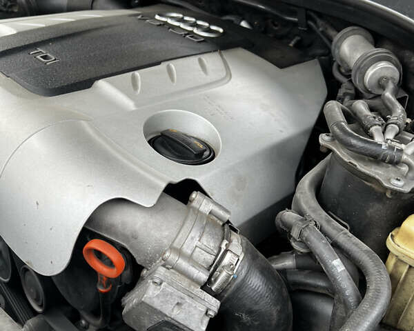 Серый Ауди Ку 7, объемом двигателя 3 л и пробегом 340 тыс. км за 13200 $, фото 47 на Automoto.ua