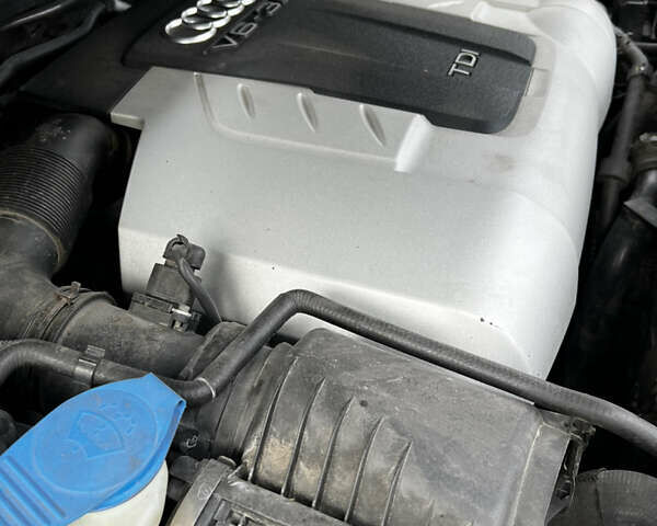 Серый Ауди Ку 7, объемом двигателя 3 л и пробегом 340 тыс. км за 13200 $, фото 49 на Automoto.ua