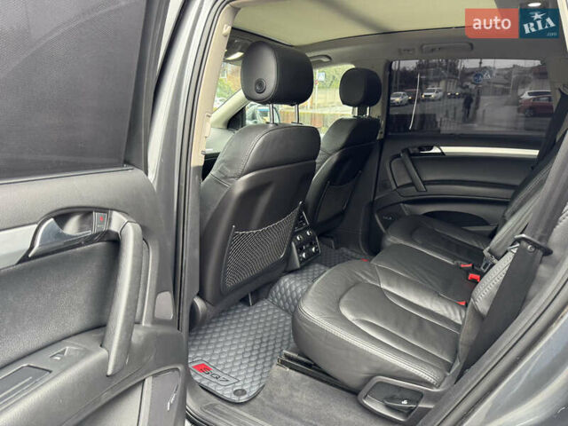 Серый Ауди Ку 7, объемом двигателя 4.2 л и пробегом 251 тыс. км за 11750 $, фото 22 на Automoto.ua