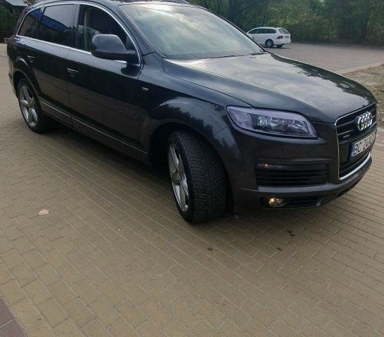 Серый Ауди Ку 7, объемом двигателя 3 л и пробегом 272 тыс. км за 7900 $, фото 14 на Automoto.ua
