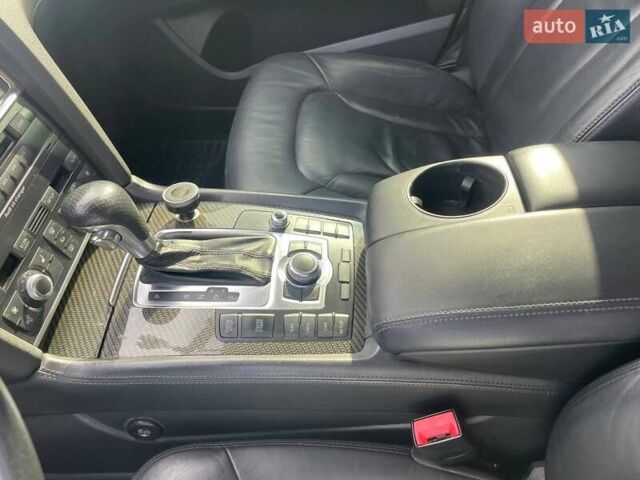 Серый Ауди Ку 7, объемом двигателя 4.13 л и пробегом 308 тыс. км за 21500 $, фото 14 на Automoto.ua