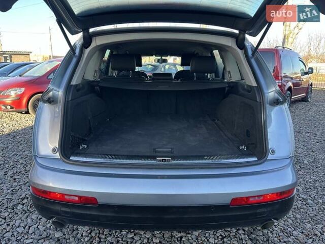 Сірий Ауді Ку 7, об'ємом двигуна 3 л та пробігом 252 тис. км за 12500 $, фото 5 на Automoto.ua