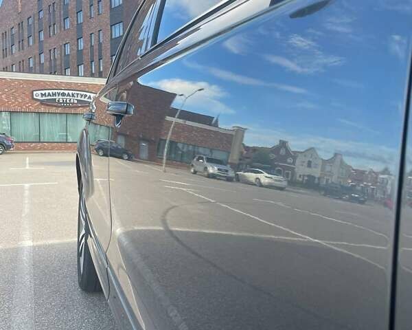 Серый Ауди Ку 7, объемом двигателя 4.13 л и пробегом 308 тыс. км за 21500 $, фото 5 на Automoto.ua