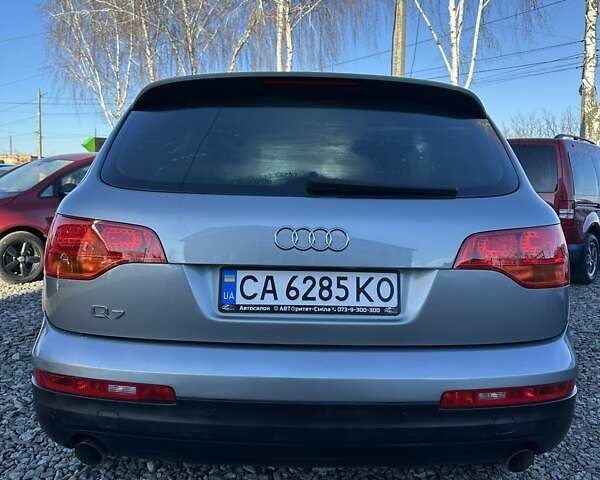Сірий Ауді Ку 7, об'ємом двигуна 3 л та пробігом 252 тис. км за 12500 $, фото 3 на Automoto.ua