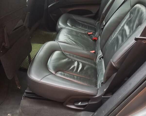 Ауди Ку 7 2009 в Черновцах на Automoto.ua Серый Ауди Ку 7, объемом двигателя 2.97 л и пробегом 278 тыс. км за 14800 $, фото 28 на Automoto.ua