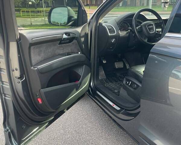 Серый Ауди Ку 7, объемом двигателя 4.13 л и пробегом 308 тыс. км за 21500 $, фото 11 на Automoto.ua