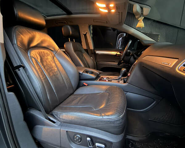 Сірий Ауді Ку 7, об'ємом двигуна 3 л та пробігом 290 тис. км за 15300 $, фото 74 на Automoto.ua