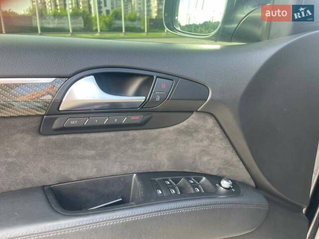 Серый Ауди Ку 7, объемом двигателя 4.13 л и пробегом 308 тыс. км за 21500 $, фото 9 на Automoto.ua