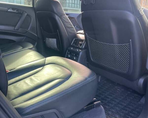 Серый Ауди Ку 7, объемом двигателя 4.13 л и пробегом 308 тыс. км за 21500 $, фото 27 на Automoto.ua