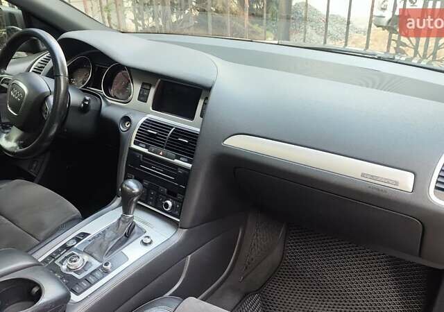 Ауди Ку 7 2009 в Хмельницком на Automoto.ua Серый Ауди Ку 7, объемом двигателя 2.97 л и пробегом 305 тыс. км за 17500 $, фото 22 на Automoto.ua
