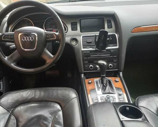 Ауди Ку 7 2009 в Черновцах на Automoto.ua Серый Ауди Ку 7, объемом двигателя 2.97 л и пробегом 278 тыс. км за 14800 $, фото 16 на Automoto.ua